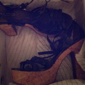 Black wedge sandal ALDO